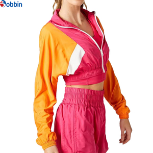 Ensemble 2 pièces sportif color block pour femme Bobbin : haut court zippé à manches longues et short rose assorti – Collection Printemps-Été - Product Image 2