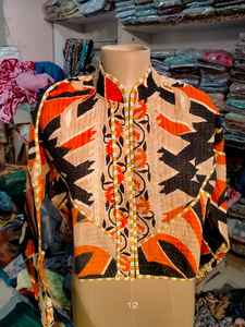 Chaqueta de Invierno Reversible y Transpirable Acolchada Kantha de Colores Surtidos Vintage para Mujer, Hecha a Mano con Algodón, Talla Única, Textiles Jaif - Product Image 4