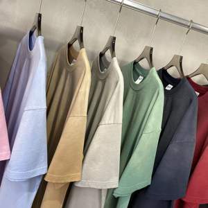 T-shirt vintage surdimensionné en coton 100% 250 g/m², lavé à l'acide, personnalisé, OMMIZ, grande taille, t-shirts graphiques, impression de logo - Product Image 2