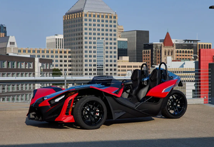 100% NEUF NEUF EN STOCK DÉTACHABLE DERNIER MODÈLE 2025 Polaris Slingshot SLR Auto Drive 3 Roues Véhicule Tout-Terrain - Product Image 3