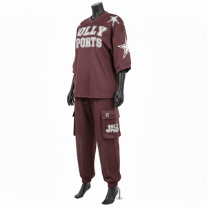 Conjunto de pantalón y jersey de malla de poliéster premium GSM para mujer, color granate, con estampado por sublimación, logotipo serigrafiado, jersey y pantalón de malla personalizados, conjuntos para mujer - Product Image 4