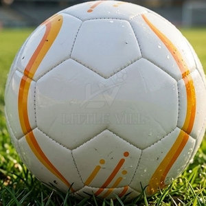 Balón de Fútbol de Alta Calidad, Personalizable, Ligero, Cómodo, Superficie Impermeable, Diseño de Paneles Duraderos para Exteriores - Product Image 4