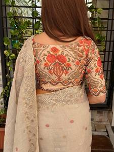 Sari traditionnel en coton pour mariages et occasions festives, toutes saisons, avec chemisier de créateur, prêt à porter. - Product Image 2