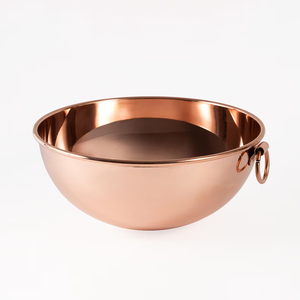 Bol de service décoratif pour salade avec poignée en cuivre, grand bol à fruits avec poignée métallique, vaisselle de table pour la cuisine - Product Image 1