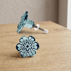Poignées de meuble rustiques en alliage de zinc en forme de fleur, antirouille, pour la maison et le bureau, design bleu délavé - Product Image 1