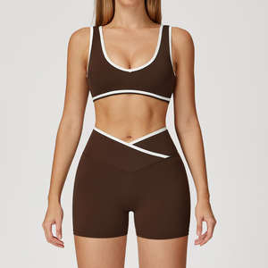 Ensemble de sport personnalisé pour femme : Short taille haute croisé et soutien-gorge de yoga dos nu, vêtements de fitness respirants et extensibles - Product Image 5