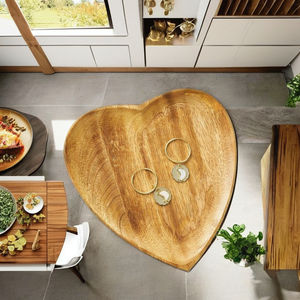 Plateau de service en bois en forme de cœur pour la Saint-Valentin, planche à charcuterie en bois de pin en forme de cœur, plateau à collations pour l'inauguration de la maison - Product Image 4