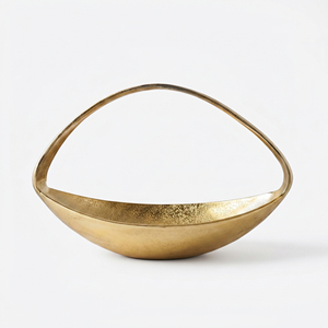 Corbeille à fruits de luxe dorée au design moderne et incurvé, idéale pour le service, la décoration intérieure et les centres de table, finition métallique en forme de bateau - Product Image 2