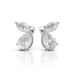 Pendientes de Diamantes de Plata para Hombre, Diseño Audaz con Moissanita Asimétrica en Corte Pera y Marquesa, Bañados en Rodio - Product Image 1