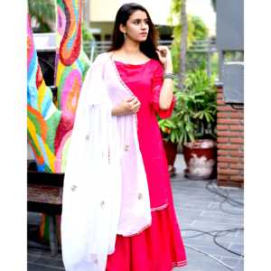 Magnifique ensemble de costume respirant en crêpe de coton rouge pour femme, taille XS - Product Image 5