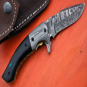 Navaja de bolsillo de acero de Damasco con hoja de punta caída, apertura con perilla, mango negro, para uso en exteriores - Product Image 2