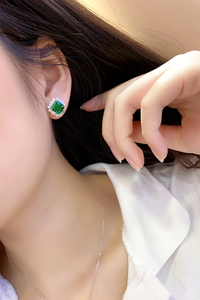 Pendientes de Diamantes Verdes con Corte Esmeralda y Detalles de Diamantes Blancos, Joyería Clásica para Bodas, Certificados por IGI - Product Image 5