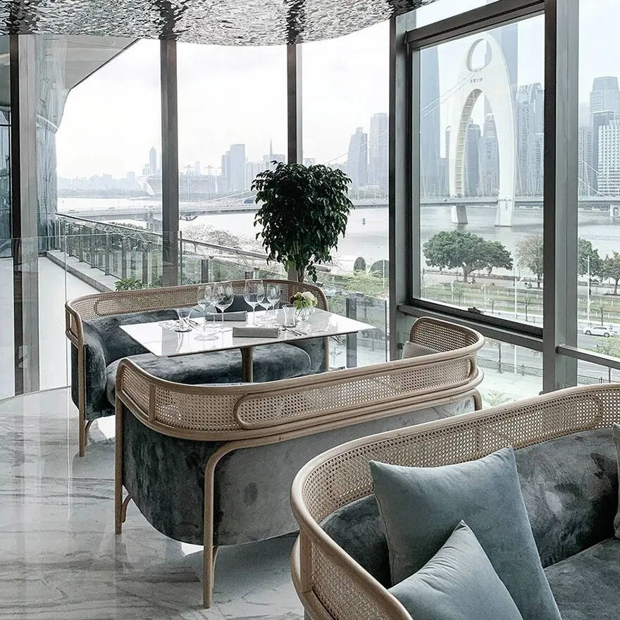 Luce di lusso arredo ristorante arabico tavolo sedia all'aperto ristorante hotel personalizzato in legno cabina divano