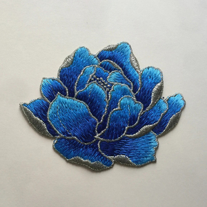 2026 High Quality Custom <b>Machine</b> Made Embroidered <b>Badges</b> High Quality Twill Fabric Flower Shape for Clothing Decoration Logo - Product Image 2