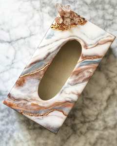 กล่องเก็บของฝังเรซิ่นตกแต่งด้วยมืออย่างประณีต ดีไซน์สวยงามจากช่างฝีมือ สำหรับเก็บเครื่องประดับ ของที่ระลึก ตกแต่งบ้าน TIME 2 DECOR - Product Image 5