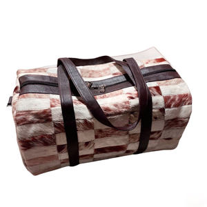 กระเป๋าเดินทางพับได้ขนาดใหญ่  กระเป๋าขนวัวแบบสั่งทำพิเศษ กระเป๋าขนวัวสำหรับเดินทาง  กระเป๋าเดินทางรักษ์โลกสำหรับวันหยุดสุดสัปดาห์ - Product Image 1