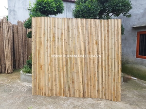 รั้วไม้ไผ่กั้นไม้ไผ่ทำจากเสาไม้ไผ่ธรรมชาติเวียดนามราคาถูกเกรดสูงทนทานต่อการเปลี่ยน - Product Image 3