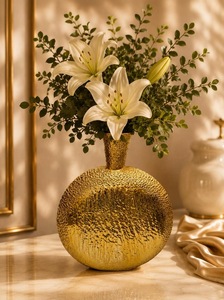 Silver Handmade Customized Aluminium Tabetop Flower <b>vase</b> For Home & Garden Decor Flower <b>Vase</b> For Event And Wedding Decoration - Product Image 6