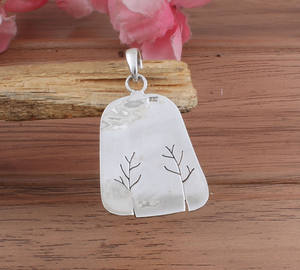 Collier pendentif vintage en argent sterling 925 plaqué platine, charme unisexe, bijoux fins, fabrication artisanale sur mesure, vente en gros - Product Image 4