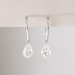 Boucles d'oreilles pendantes en diamant taille poire, or blanc 22 carats, avec attaches hameçon, tendance, certifiées IGI, solitaires de fiançailles pour femme - Product Image 2
