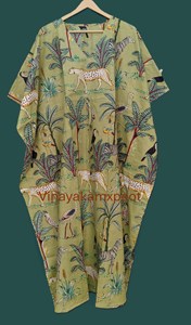 Robe Kaftan Midi Femme Imprimé Safari Vert Sauge 100% Coton Confort Sans Effort Col en V Écologique Respirante Taille Haute - Product Image 5