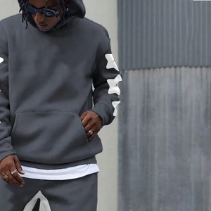 ชุดวอร์มผู้ชายสไตล์สตรีทแวร์สำหรับฤดูหนาว ผ้าฝ้าย 100% กางเกงขายาวทรงบาน มีฮู้ด สายรัดเอว ระบายอากาศได้ดี แห้งเร็ว - Product Image 2