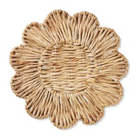 Nouvelle Tendance : Assiettes de Présentation et Sets de Table Écologiques en Bambou Tressé à la Main Style Bohème Festonné pour Décoration de Table de Mariage – Vietnam