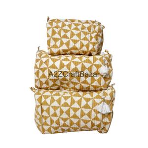 Ensemble de trousses de voyage en coton durable à motif pompon avec fermeture éclair - Organisateur de maquillage écologique réutilisable léger de petite taille - Product Image 1