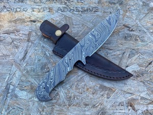 Cuchillo de caza de acero de Damasco con hoja de punta clip y funda de cuero marrón para regalo - Product Image 6