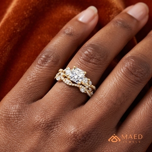 Anillo de Compromiso de Moissanita con Corte Radiante, Tono Dorado, Anillos de Boda con Diamantes, Detalles Redondos Brillantes, Regalos de Propuesta para Ella - Product Image 5
