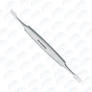 Pousse-cuticules professionnel en acier inoxydable argenté, à lame carrée et coudée, écologique, avec logo personnalisé et couleur sur mesure haut de gamme - Product Image 4