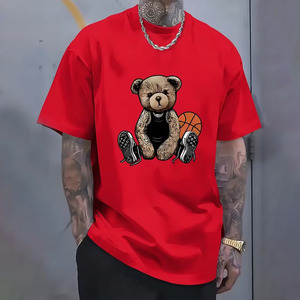 เสื้อยืดโอเวอร์ไซส์ลายกราฟิกสำหรับผู้ชาย ผ้าฝ้ายผสมโพลีเอสเตอร์ ลายหมีเท็ดดี้ สีแดง พิมพ์ลายบาสเก็ตบอล สไตล์ลำลอง สตรีทแวร์ คอกลม รุ่น 2026 - Product Image 2