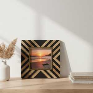 Cadre photo en résine avec incrustation d'os fait main, mosaïque décorative personnalisée pour maisons contemporaines, bureaux et espaces haut de gamme - Product Image 1