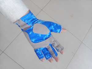 ถุงมือตกปลาลายพรางสีน้ำเงิน ครึ่งนิ้ว สีเทา ป้องกันฝ่ามือ สำหรับสวมใส่กลางแจ้ง - Product Image 6