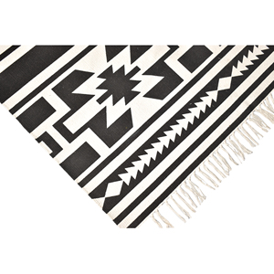 Alfombra Tejida a Mano de Lana con Diseño Geométrico del Suroeste, Color Negro Marfil, Estilo Tribal Azteca Boho con Flecos, Decoración para Sala de Estar - Product Image 1