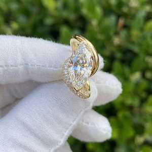 Bague de mariage personnalisable pour femme en or massif 18 carats, diamant de laboratoire 5,02 carats, taille marquise, certifié IGI, avec bande incurvée unique - Product Image 5