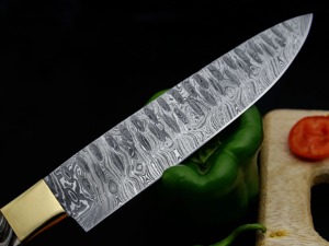 Juego de Cuchillos de Chef de Cinco Piezas Hechos a Mano por Edge Master, Acero de Damasco, Mango de Resina Ambidiestro, Funda de Cuero - Product Image 5