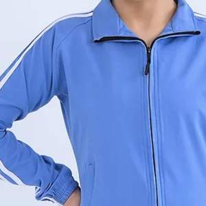 Conjunto Deportivo de 2 Piezas para Mujer, 100% Poliéster, Logotipo Personalizado 2026, Ropa Deportiva para Fitness, Ejercicio y Gimnasio, OEM ODM - Product Image 3