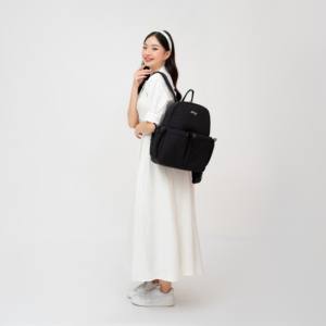 Mochila Ligera Impermeable para Mujer, Material de Paracaídas Premium, Cierre de Cremallera, Múltiples Bolsillos, Compartimento para Laptop, Uso Diario - Product Image 2