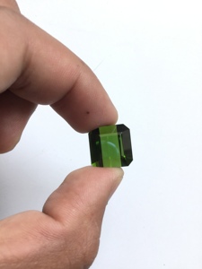 Turmalina verde natural de 24.56 quilates, corte octogonal, piedra para la elaboración de joyería fina. - Product Image 5