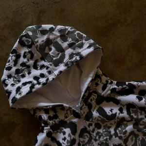 Sudadera con Capucha Nesta Sports de Alta Calidad, Lavado Ácido, 100% Algodón French Terry con Impresión DTG y Cierre de Cremallera para Hombre - Product Image 6