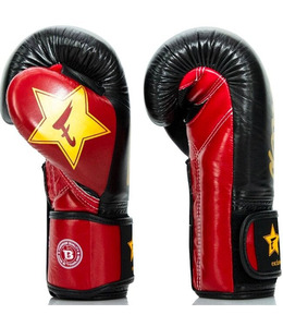 ถุงมือฝึกซ้อม Fairtex หนังพรีเมียม พร้อมสายรัดข้อมือปรับได้ บุแผ่นรองป้องกัน สำหรับการฝึกซ้อมฟิตเนส ซ้อมมวย และการฝึกซ้อมในยิม - Product Image 3