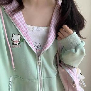 เสื้อสเวตเชิ้ตมีฮู้ดสีเขียวมิ้นท์พร้อมผ้าฟลีซพิมพ์ลายการ์ตูนทรงโอเวอร์ไซส์สไตล์โลลิต้าสำหรับฤดูใบไม้ร่วงดีไซน์กระเป๋าด้านหน้า - Product Image 3