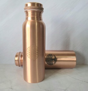 ขวดน้ำทองแดงลายจักระ พกพาสะดวก พร้อมฝาปิด - Product Image 1
