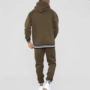 Nueva llegada: Sudadera con capucha de forro polar teñido liso de algodón 100% de 300 g para hombre, corte regular, manga larga, hombros caídos, ideal para invierno. - Product Image 2