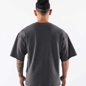 T-shirt de sport pour homme, haut de gamme, écologique, personnalisable, léger, respirant, anti-transpiration, pour entraînement sportif - Product Image 3