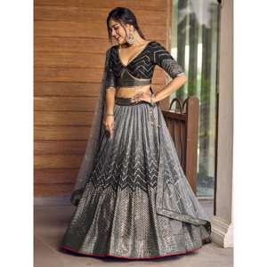 Magníficas lentejuelas negras Chinon Events Wear Lehenga Choli con vestidos de carrera Dupatta - Product Image 4