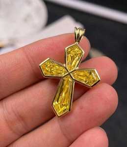 925 Sterling Silver Lab grown Diamond <b>Cross</b> Pendant <b>Charm</b> Gold Plated Rhodium Plated Rose Gold Plated Unisex Jewellery - Product Image 1
