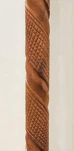Bâton de marche en bois massif, fait main, design moderne et personnalisé, écologique, de bonne qualité, pour homme et femme, à bas prix par UO - Product Image 2