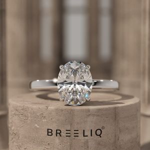 แหวนหมั้นเพชรทรงรีเม็ดเดี่ยว - Product Image 2